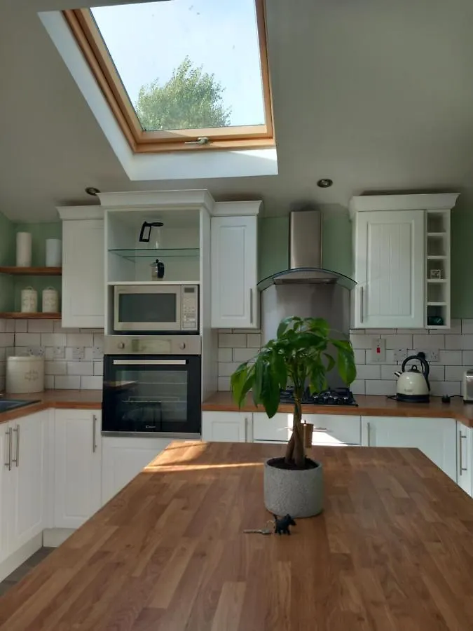 Vila Waveney Belfast