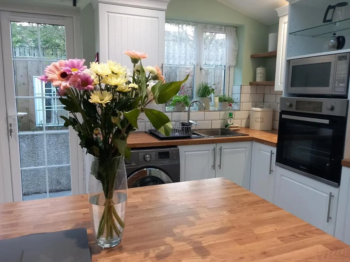 Vila Waveney Belfast